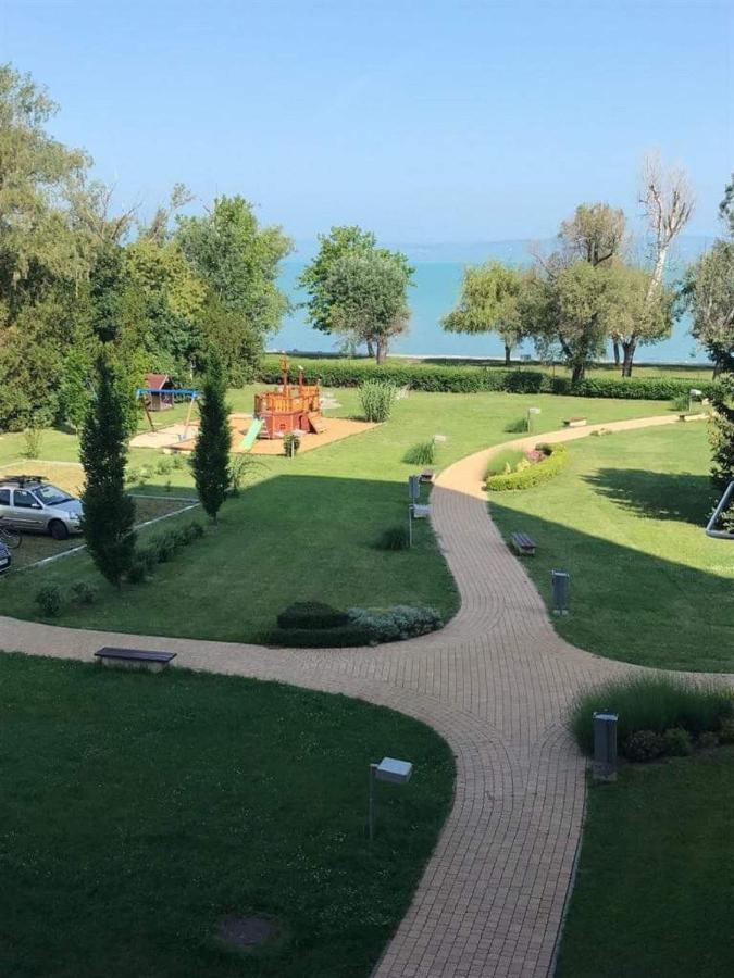 Sunrise Apartman Siofok Exterior photo