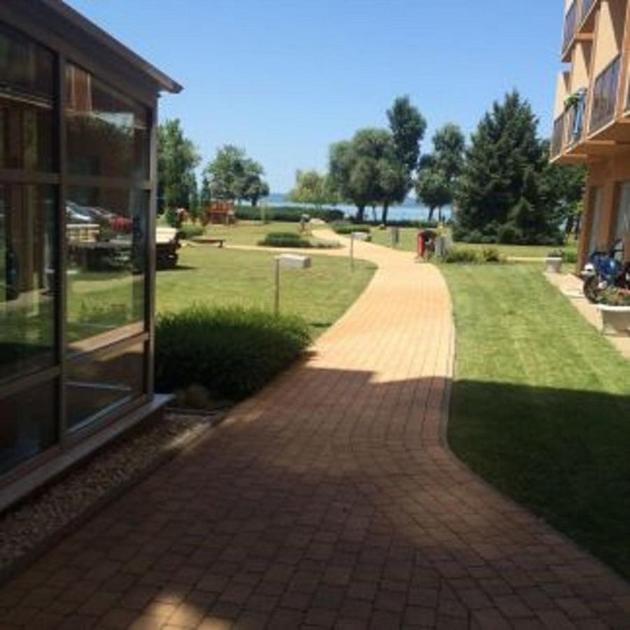 Sunrise Apartman Siofok Exterior photo