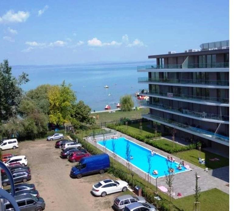Sunrise Apartman Siofok Exterior photo